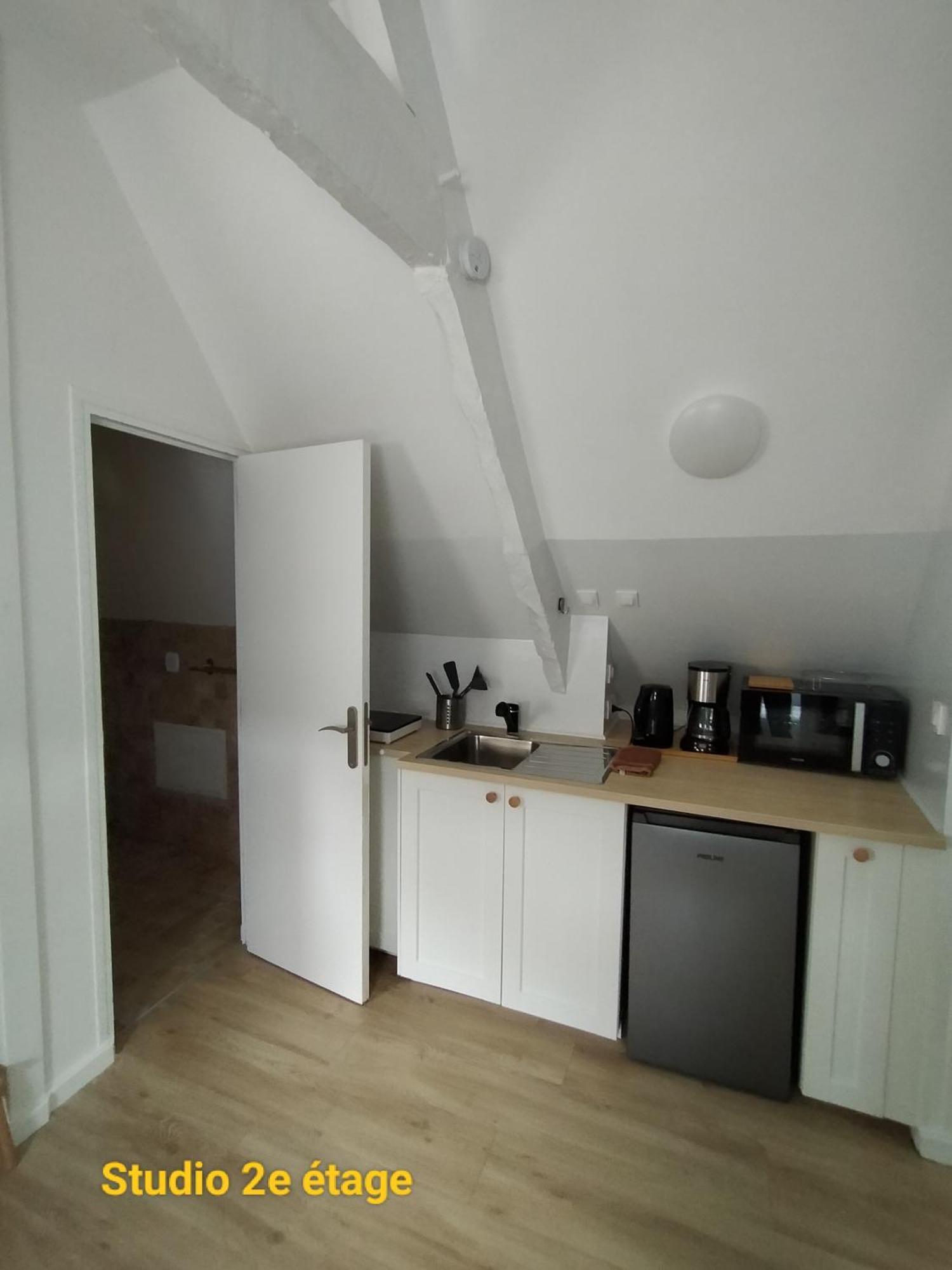 Le 1 St Yves Studios Tréguier Extérieur photo